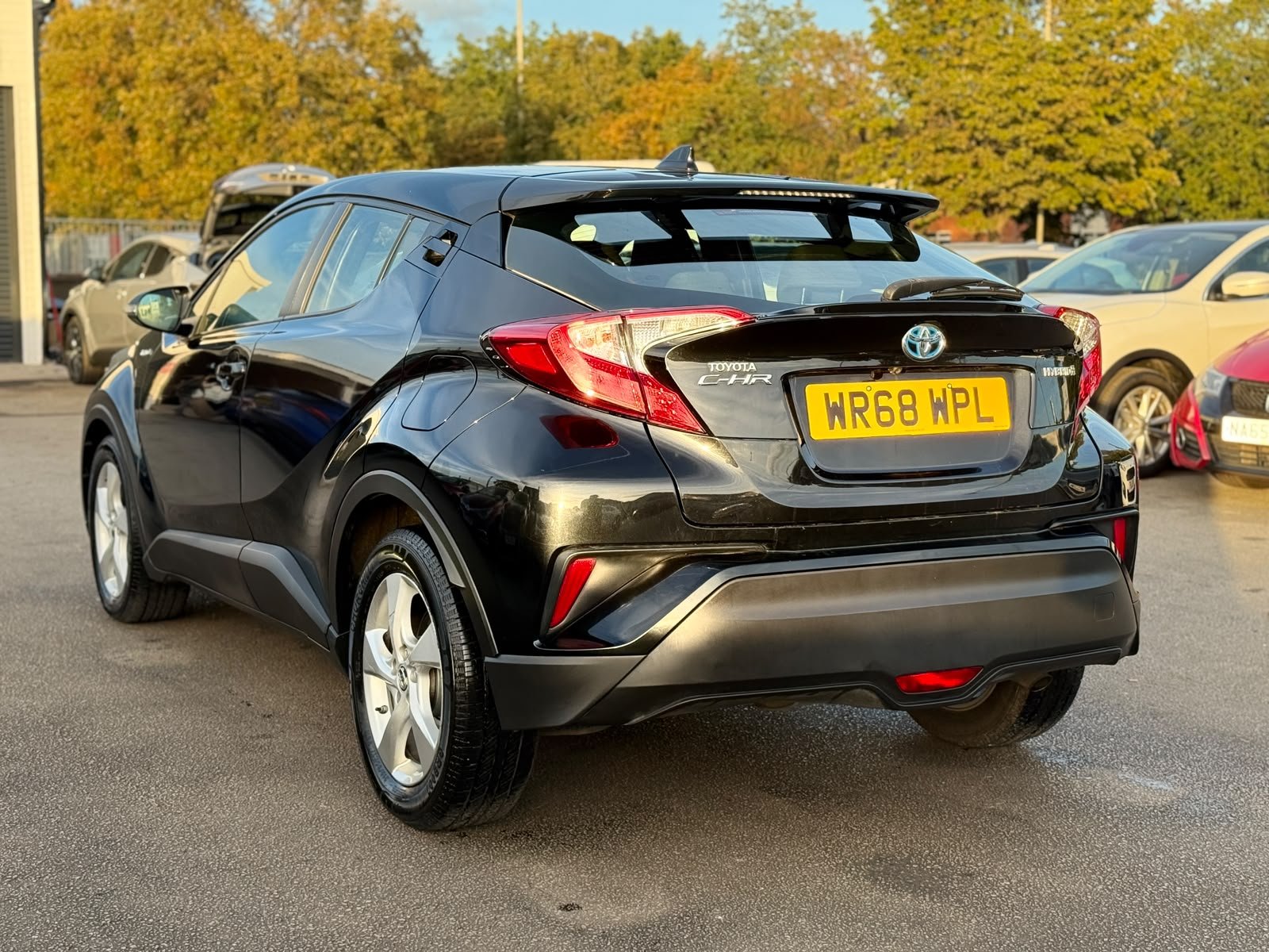 Toyota C-HR Icon-2018