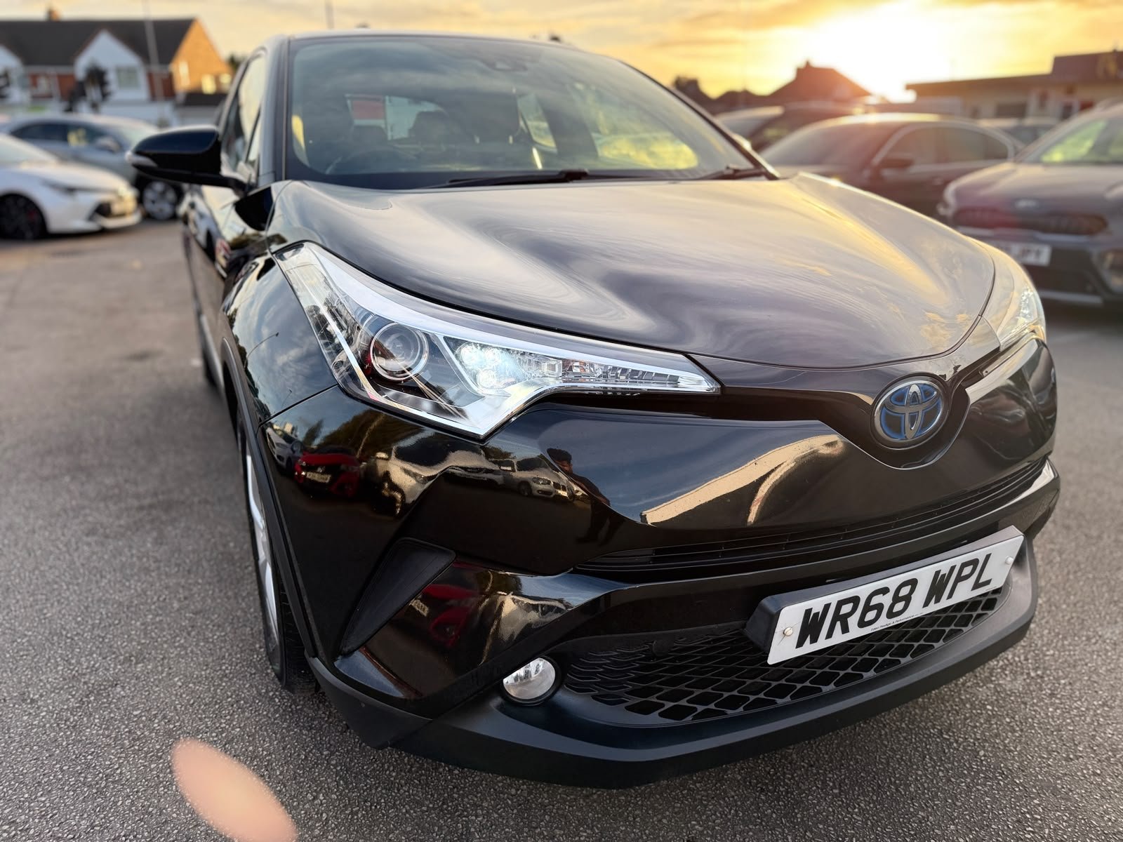 Toyota C-HR Icon-2018