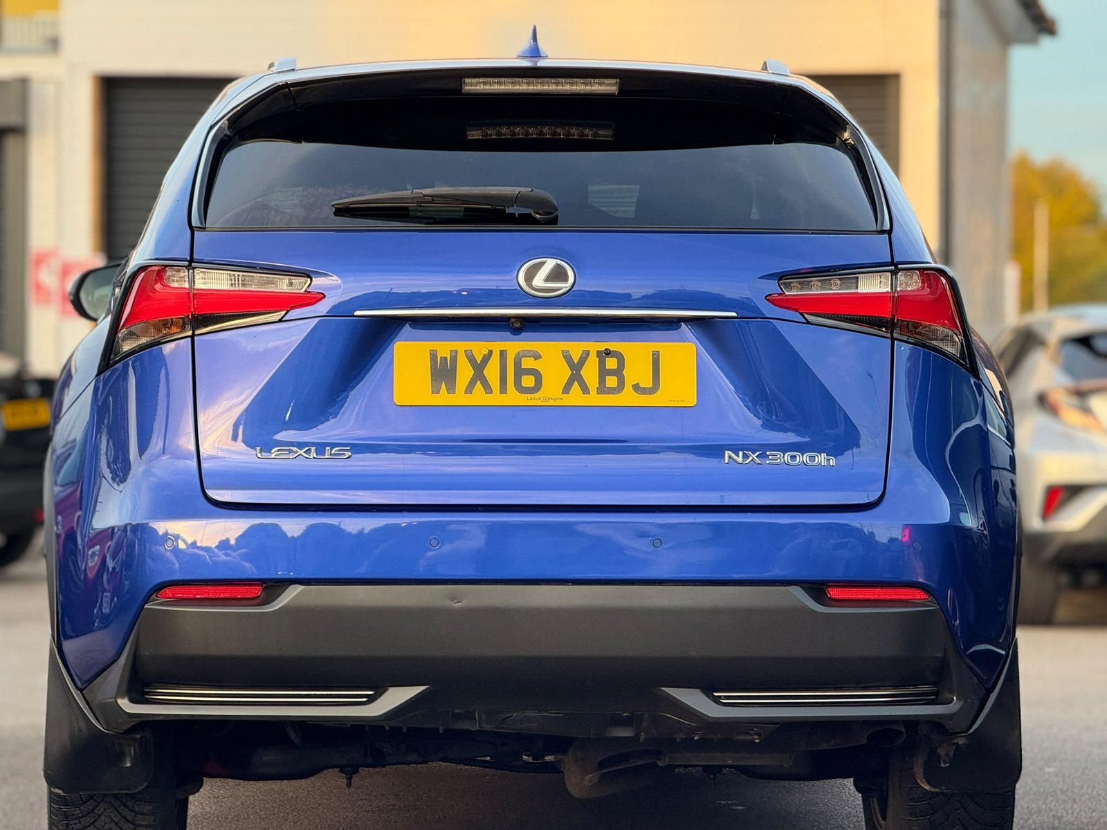 Lexus NX300H Luxury-2016