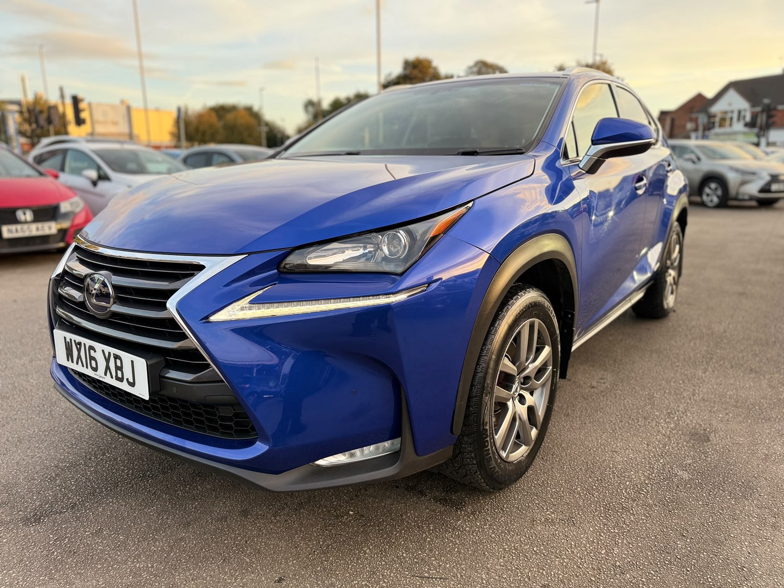 Lexus NX300H Luxury-2016