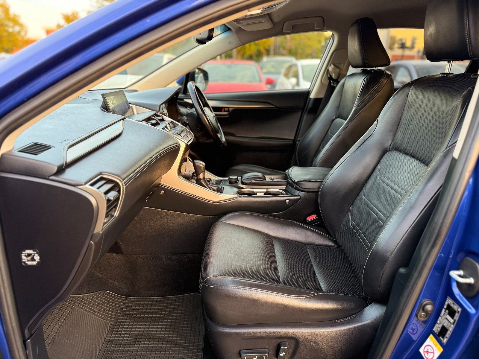 Lexus NX300H Luxury-2016