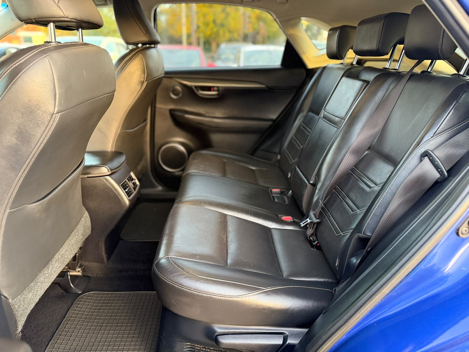 Lexus NX300H Luxury-2016