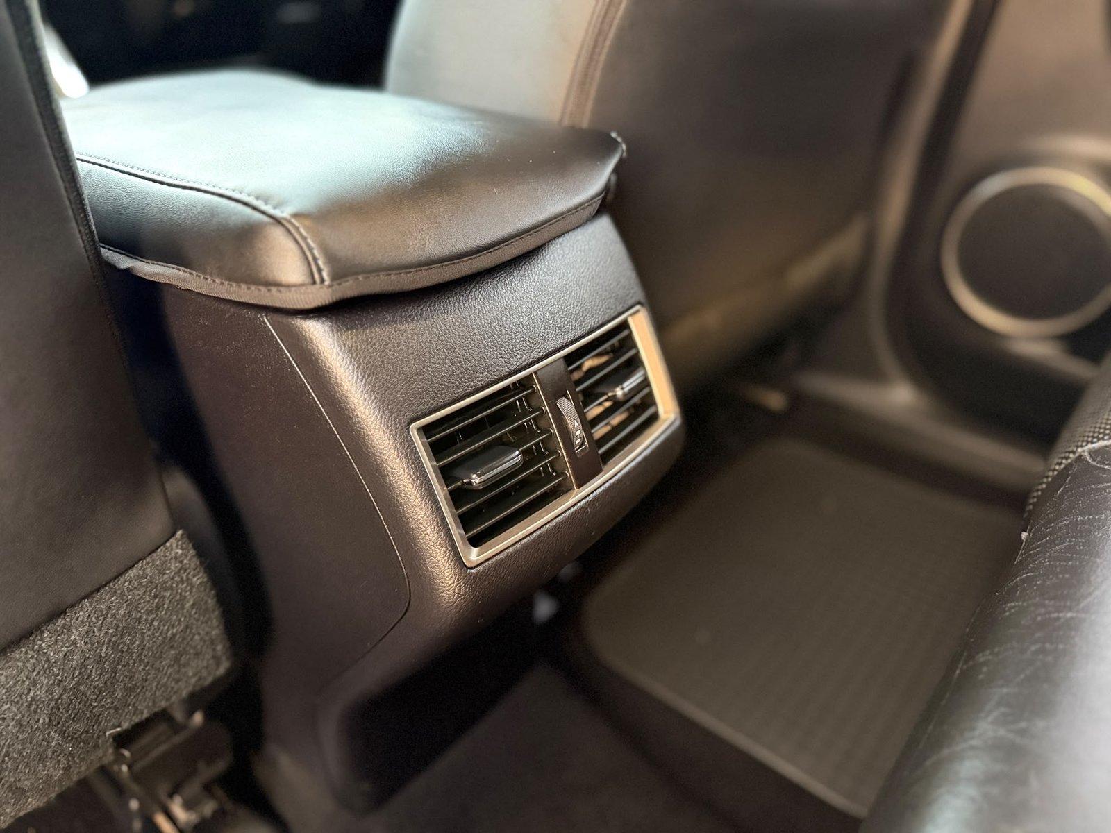 Lexus NX300H Luxury-2016