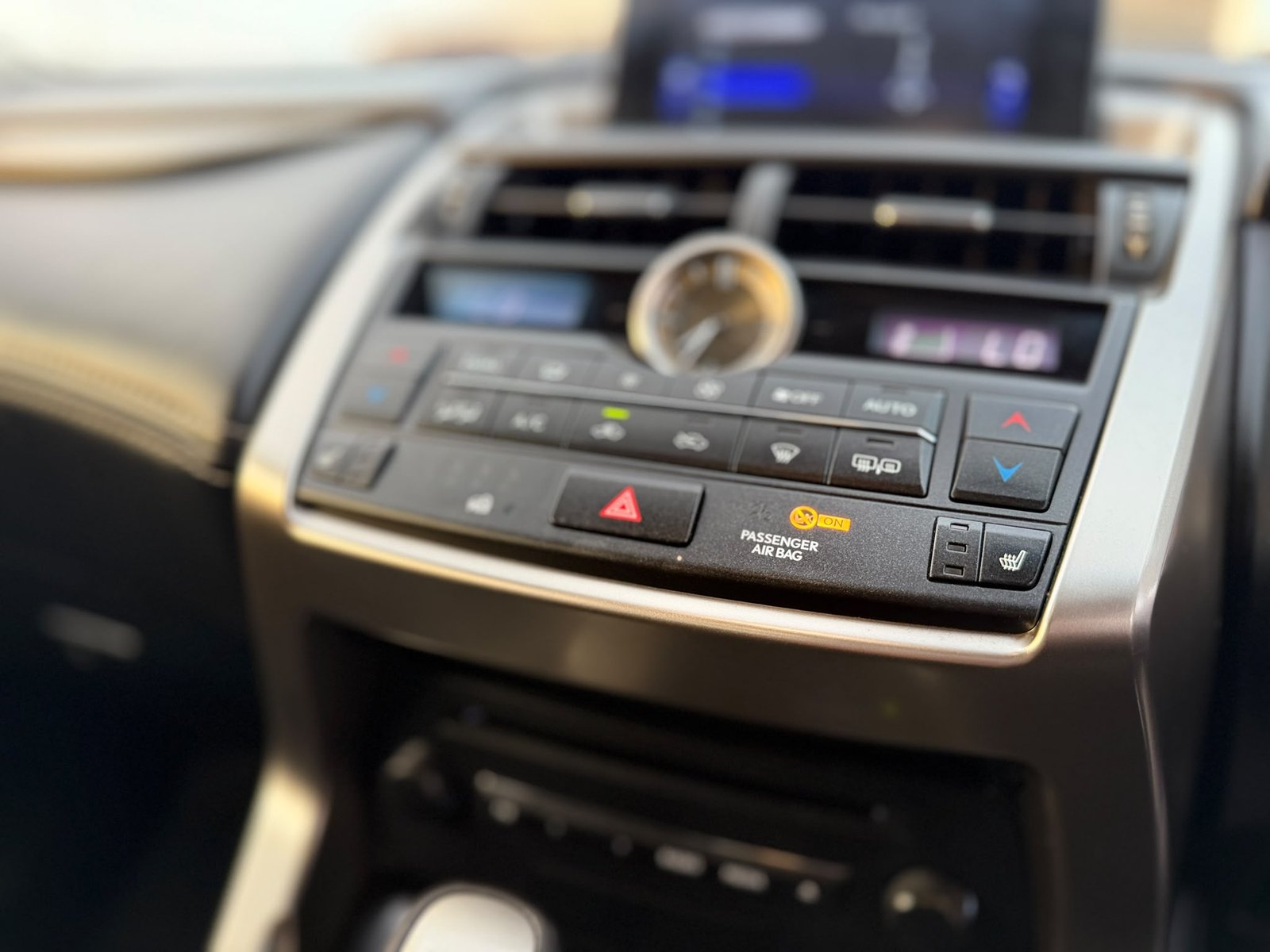 Lexus NX300H Luxury 2016