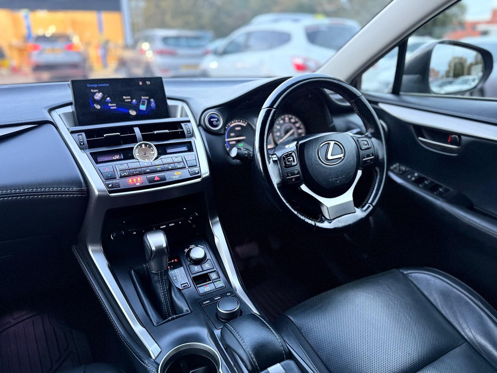 Lexus NX300H Luxury 2015