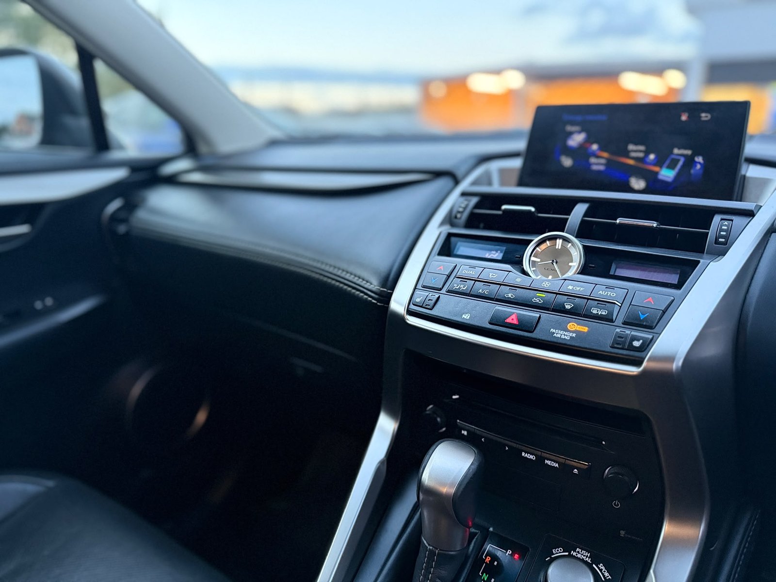 Lexus NX300H Luxury 2015