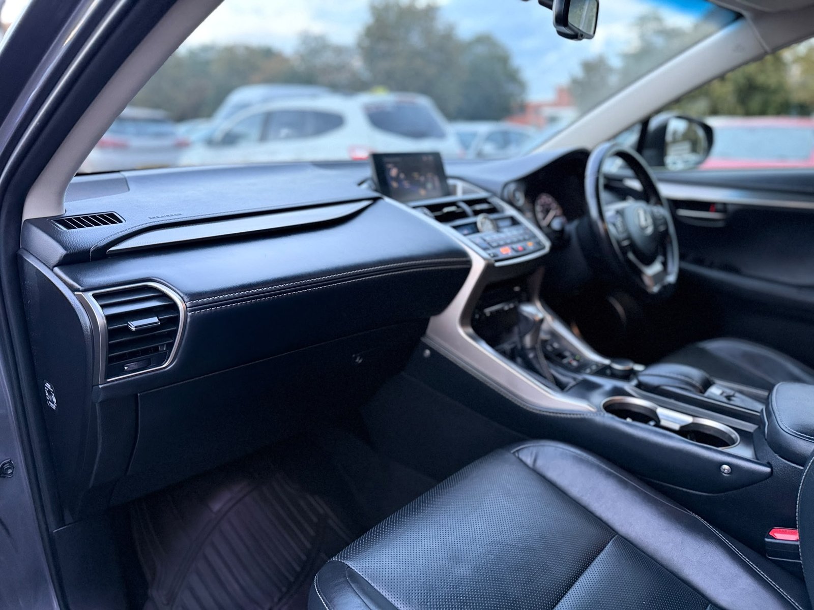 Lexus NX300H Luxury 2015