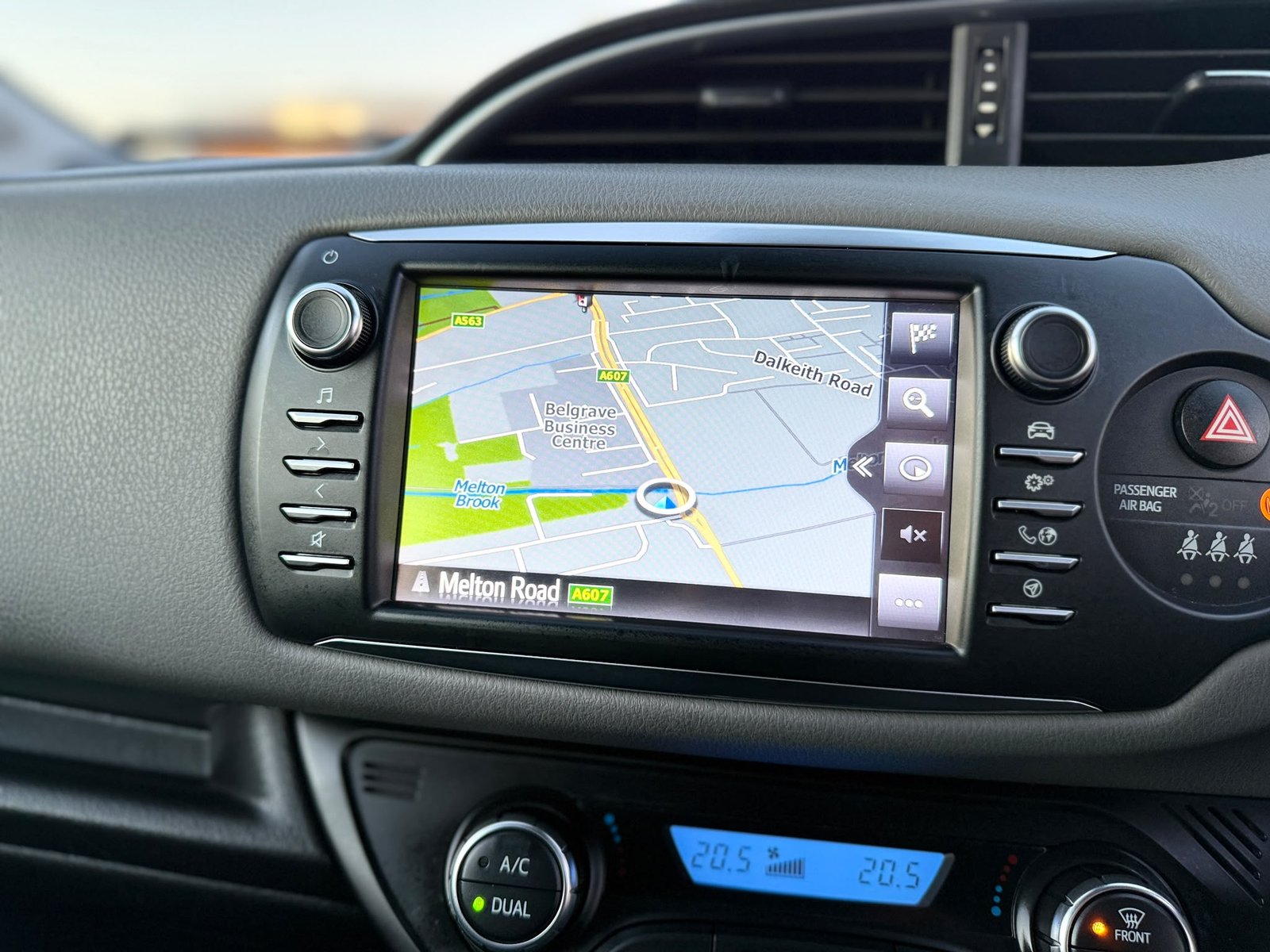 Toyota Yaris Icon Tech 2018