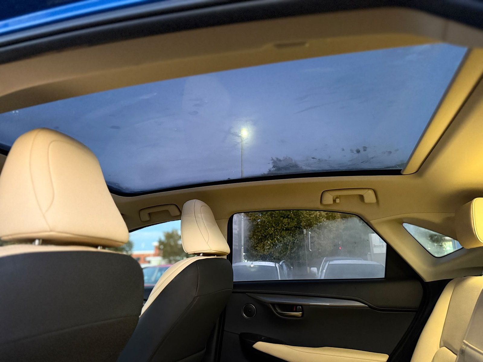Lexus NX300H Luxury-2018