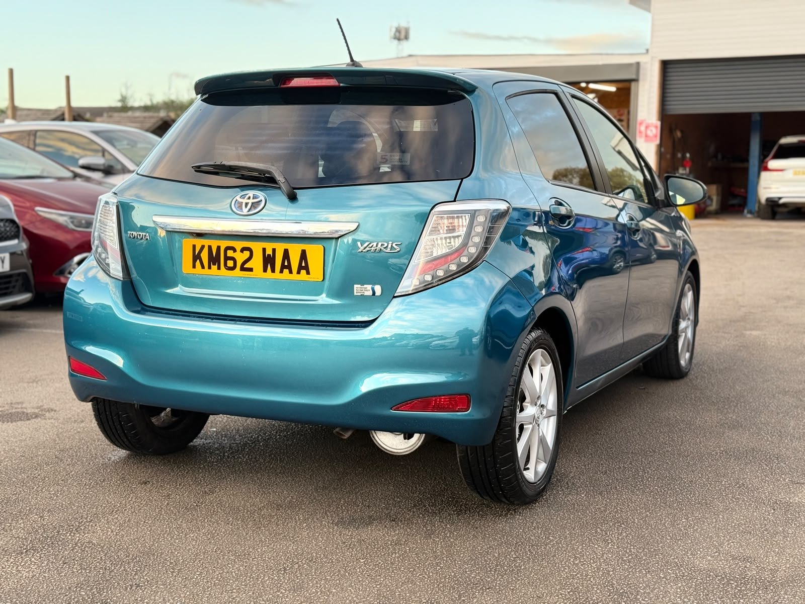 Toyota Yaris T Spirit-2012