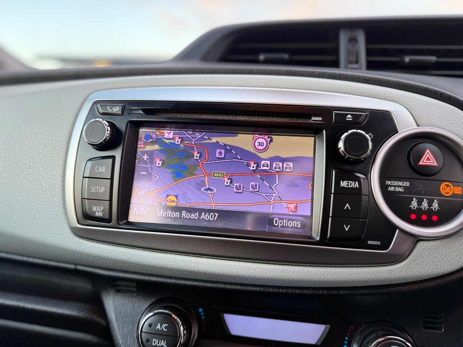 Toyota Yaris T Spirit-2012