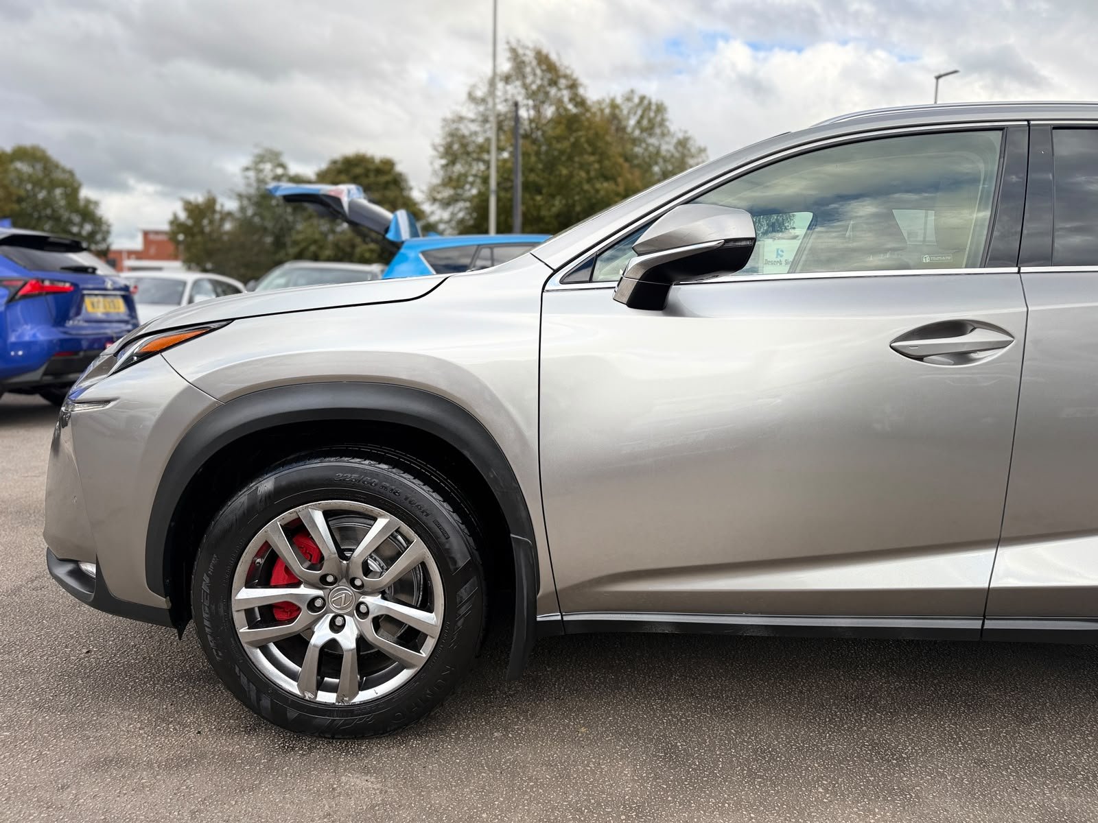 Lexus NX300H Luxury-2017