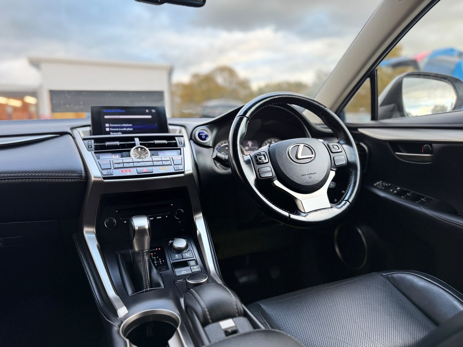Lexus NX300H Luxury-2016