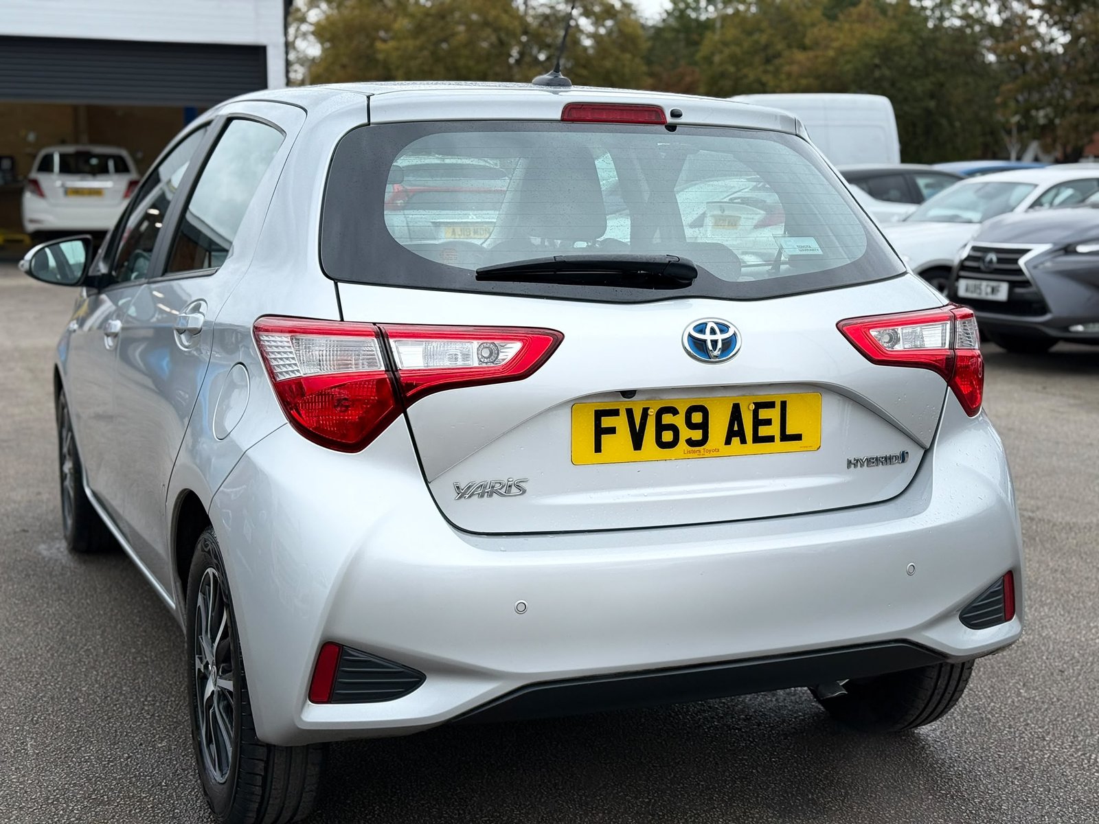 Toyota Yaris Icon Tech-2020