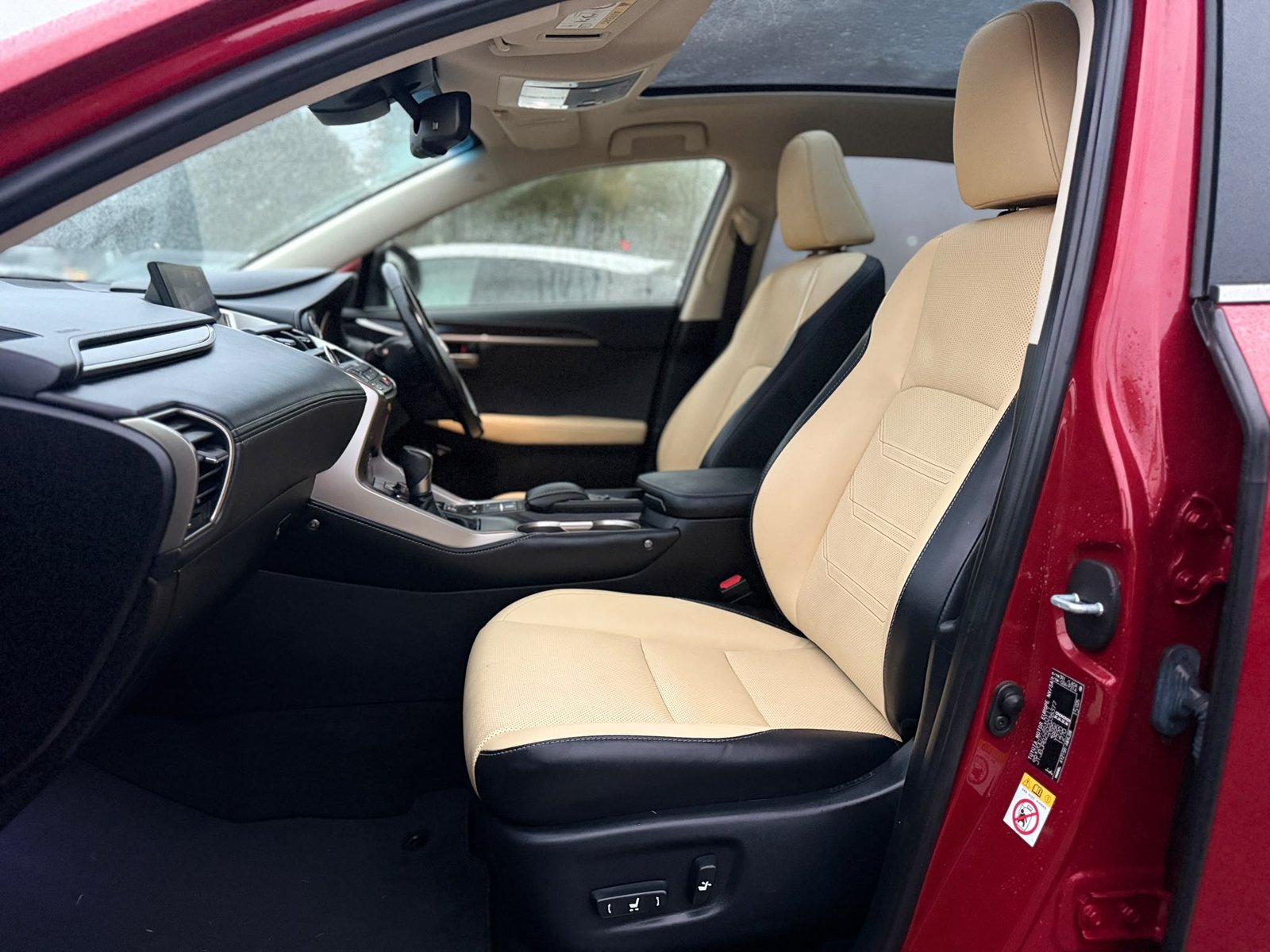 Lexus NX300H Premier-2016