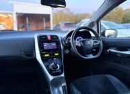 Toyota Auris T Spirit-2012
