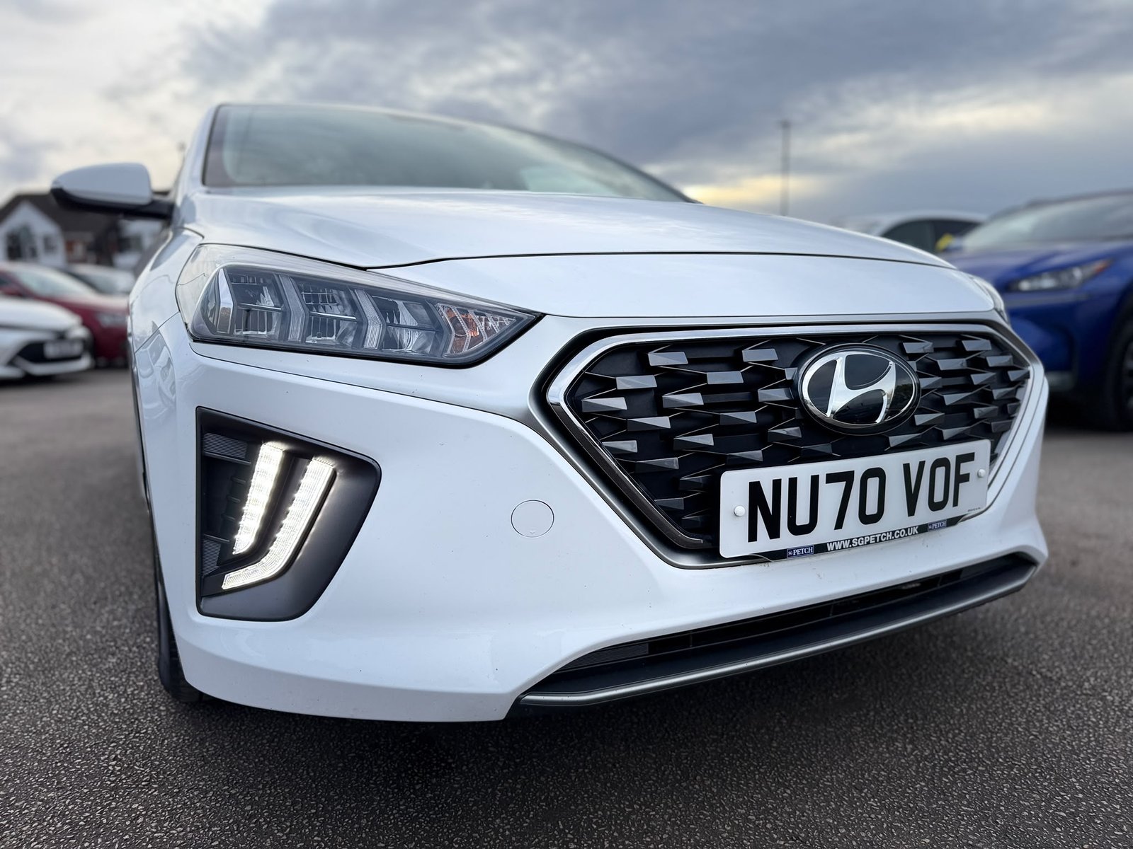Hyundai IONIQ Premium-2021