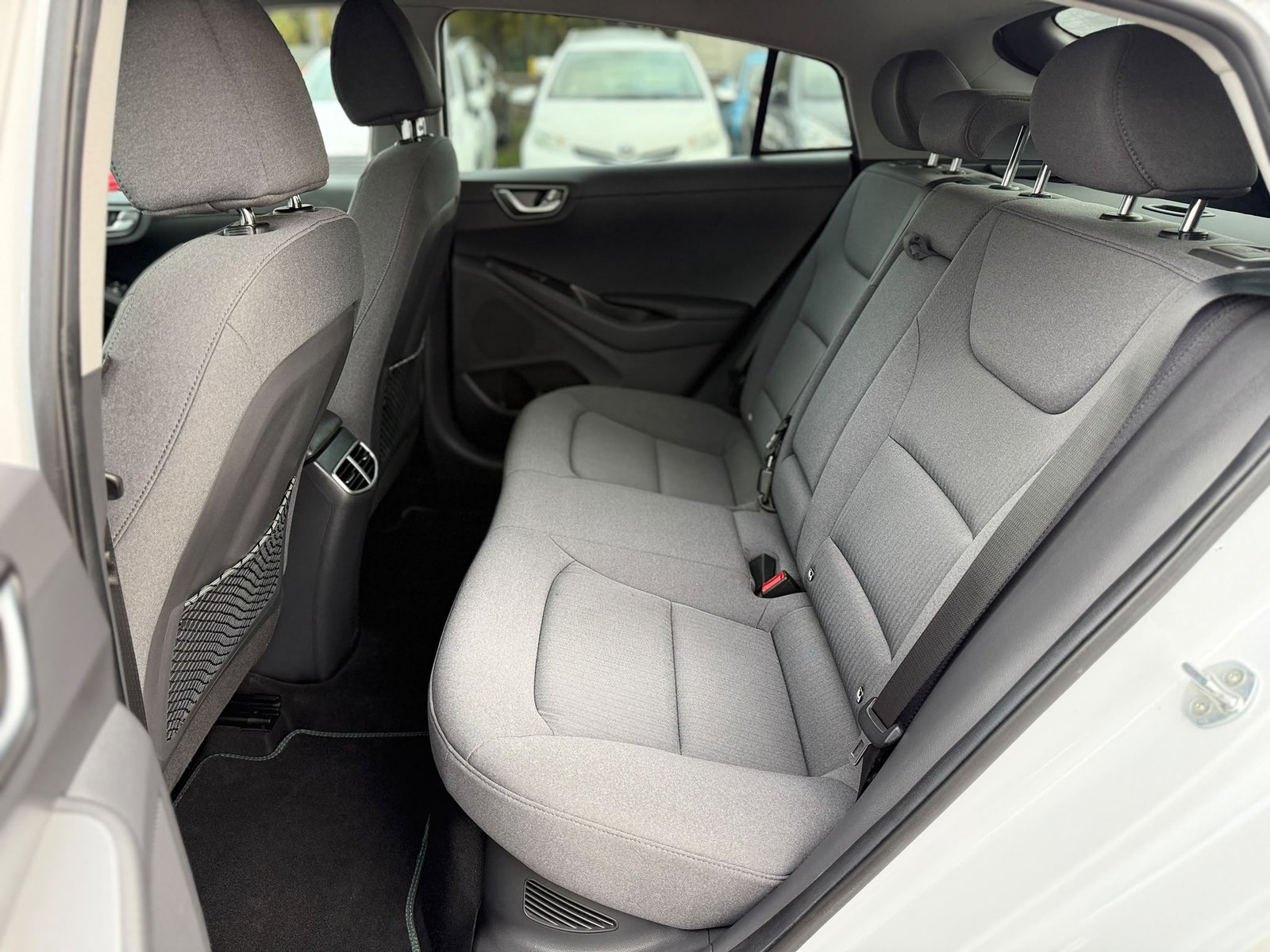 Hyundai IONIQ Premium-2021