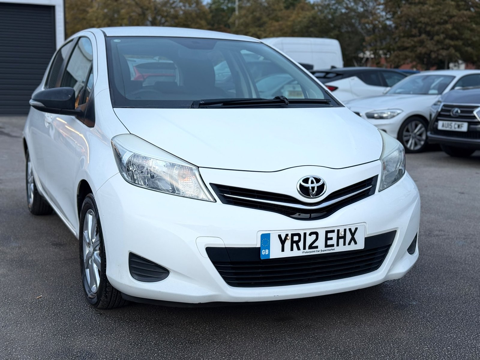 Toyota Yaris TR-2012