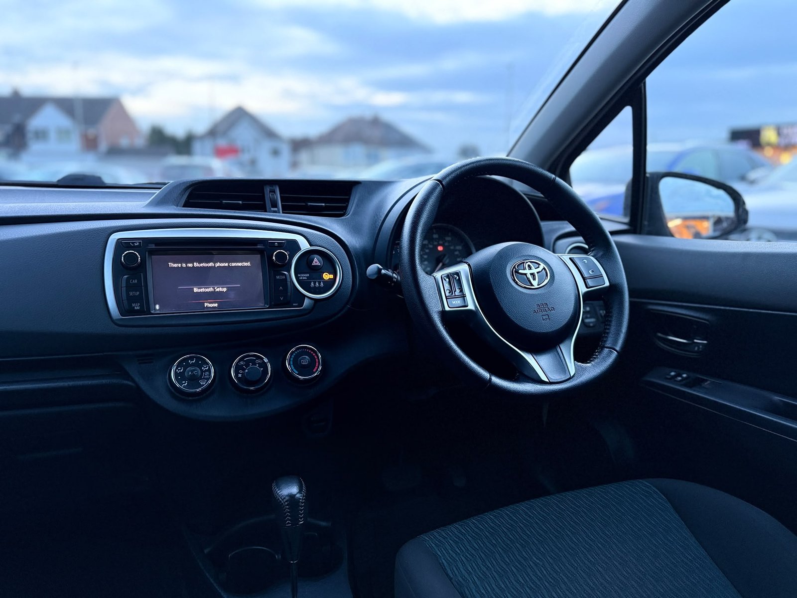Toyota Yaris TR-2012