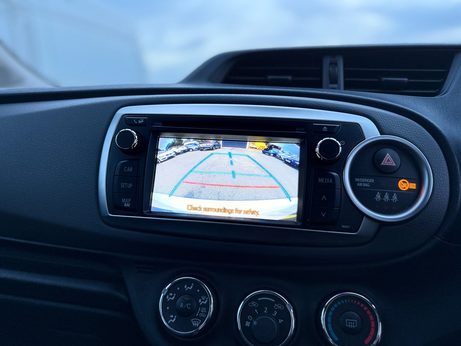Toyota Yaris TR-2012