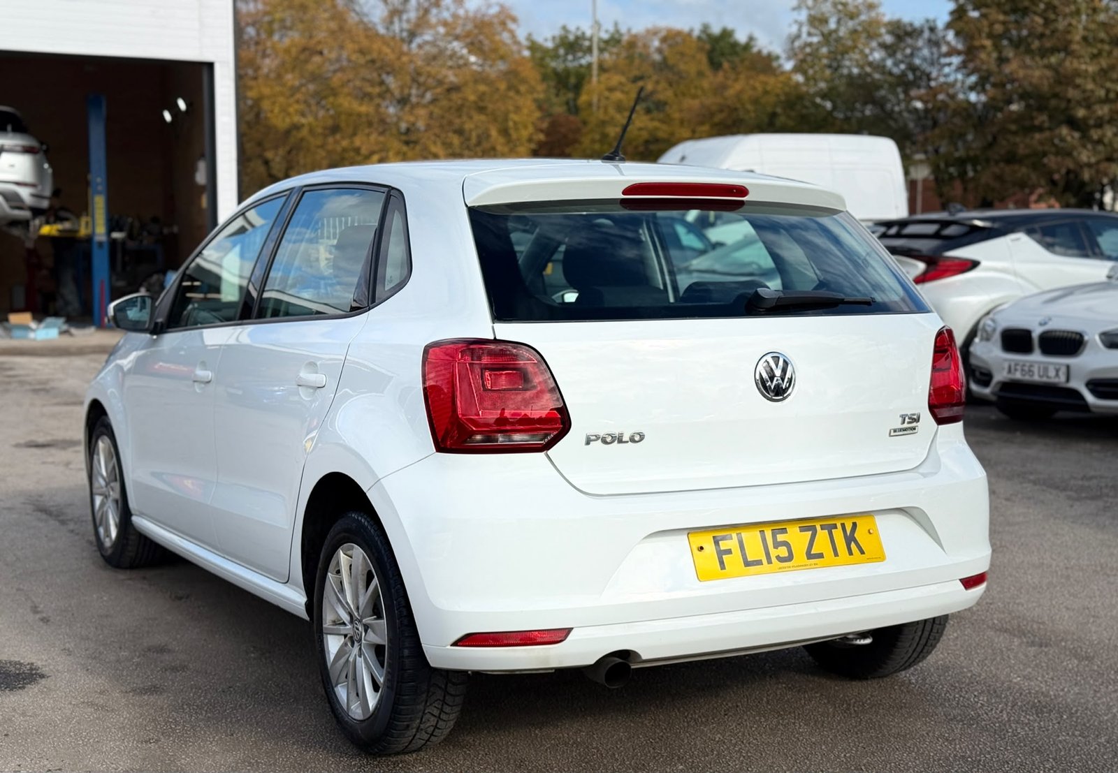 Volkswagen Polo SE-2015