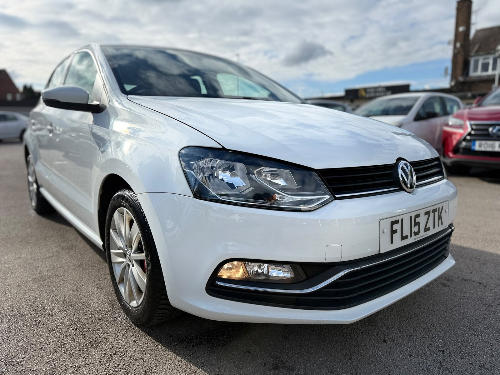 Volkswagen Polo SE-2015