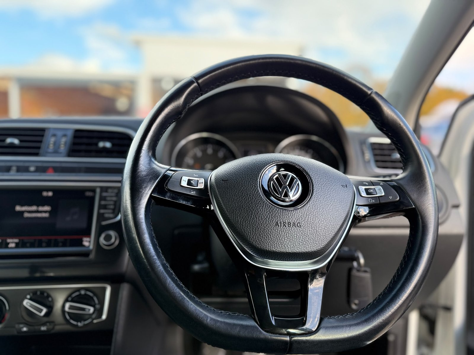 Volkswagen Polo SE-2015