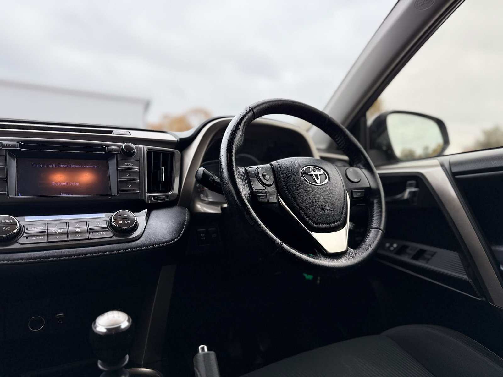Toyota RAV4 Icon-2013
