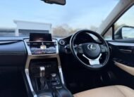Lexus NX300h Luxury-2017